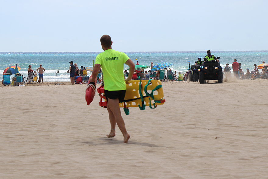 Sagunto pone en marcha en Semana Santa y Pascua el servicio de Salvamento y Socorrismo de las playas