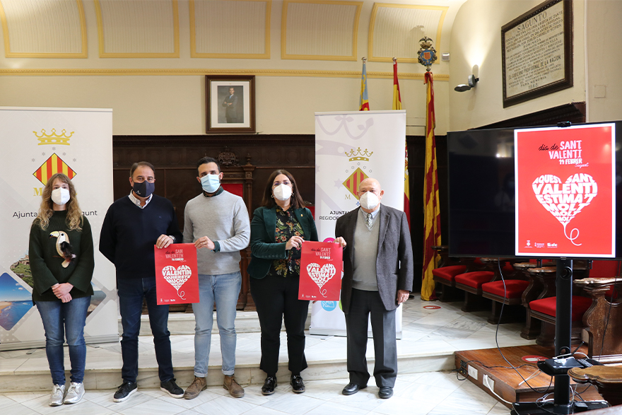 La delegación de Comercio y Mercados presenta la campaña ‘Quiérete mucho’ de San Valentín
