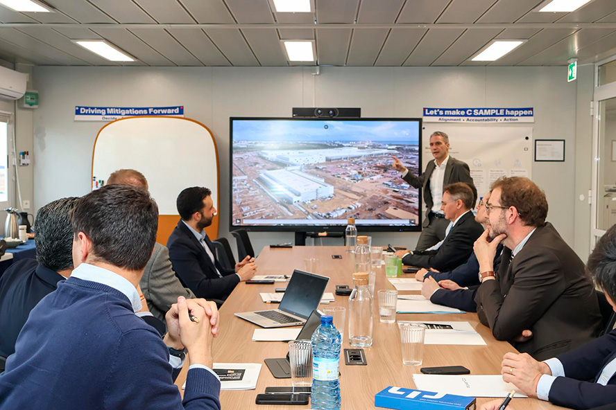 Representantes de Industria de España y Francia dialogan con PowerCo en Sagunto sobre baterías y cadena de valor europea