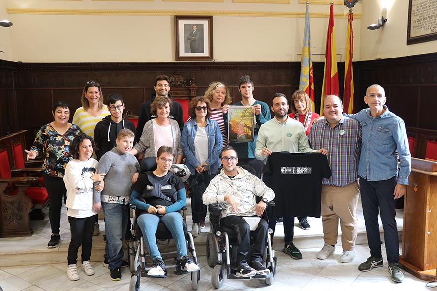 La compañía de teatro del CEE Albanta-Sagunt presenta su espectáculo 'La història de Folcris, un Pokémon especial'