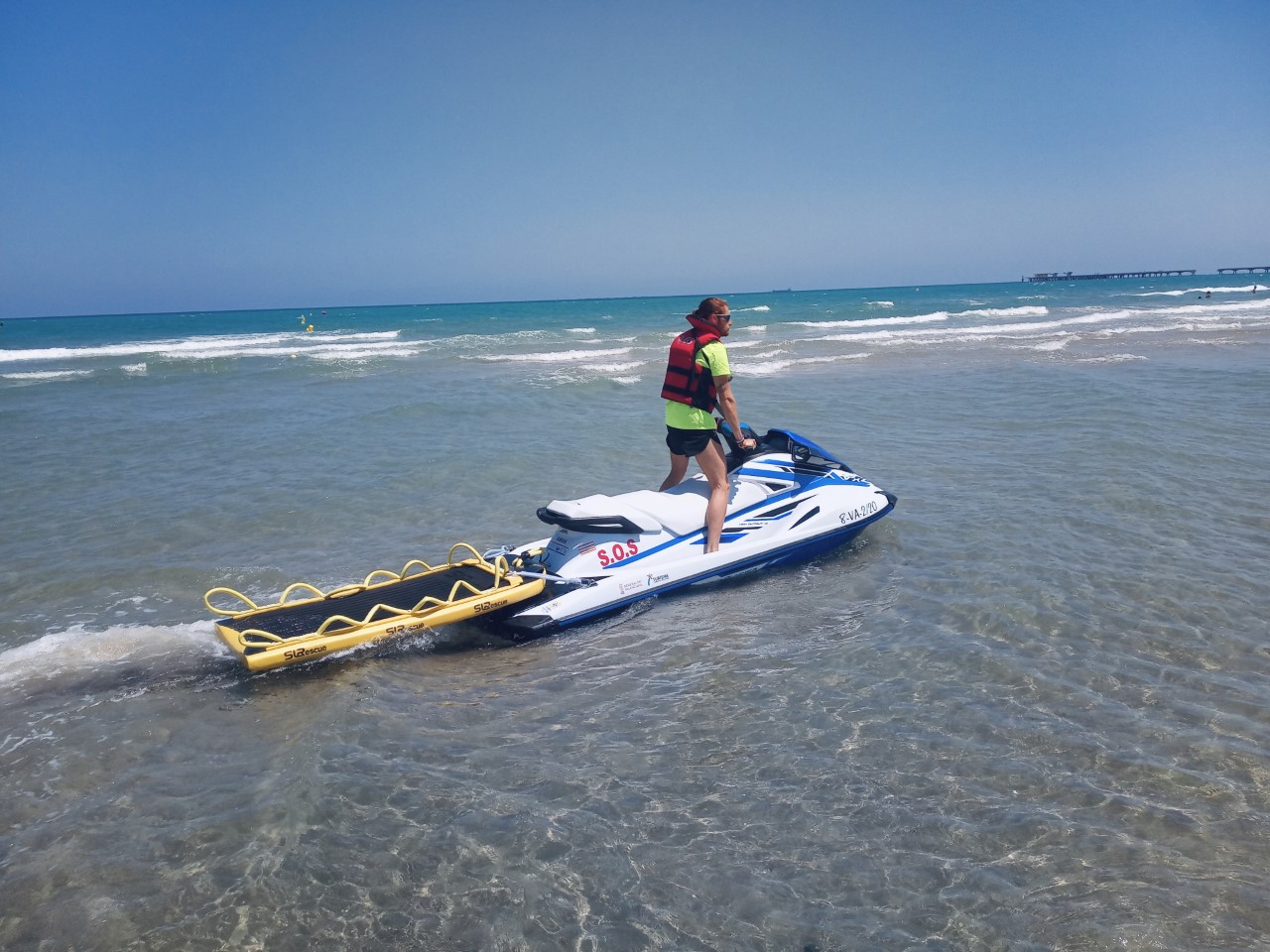 El departamento de Playas de Sagunto incrementa la seguridad ampliando los horarios de salvamento y socorrismo en todas las playas y mejorando la flota 