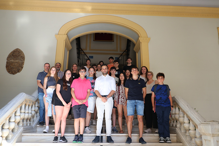 El Ayuntamiento de Sagunto recibe a los mejores estudiantes de la Lliga Matemàtica