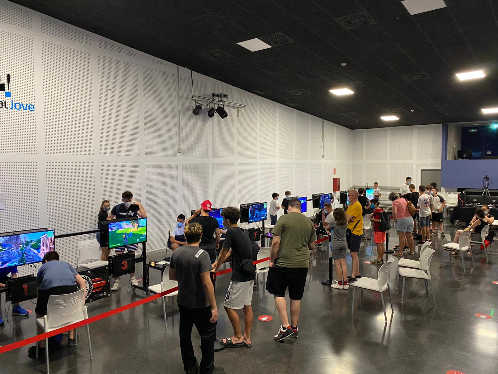 El campus gamer reúne a más de 500 personas