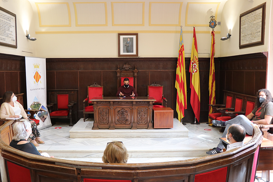 El Ayuntamiento empieza a trabajar en un convenio que permita hacer excavaciones con rigor histórico en el Castillo