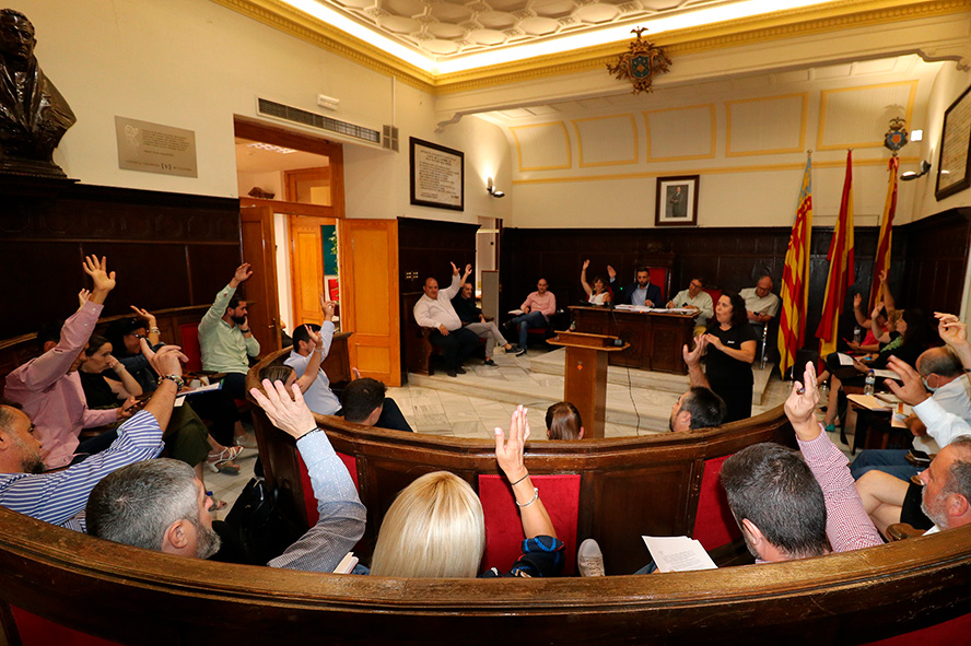 El Pleno aprueba una declaración institucional de apoyo a los damnificados de Marruecos y Libia