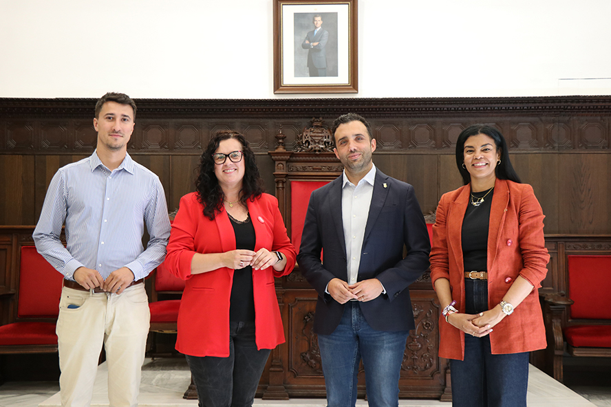 El alcalde de Sagunto y el concejal de Industria se reúnen con dos diputadas de las Cortes Valencianas para abordar el futuro industrial de la ciudad