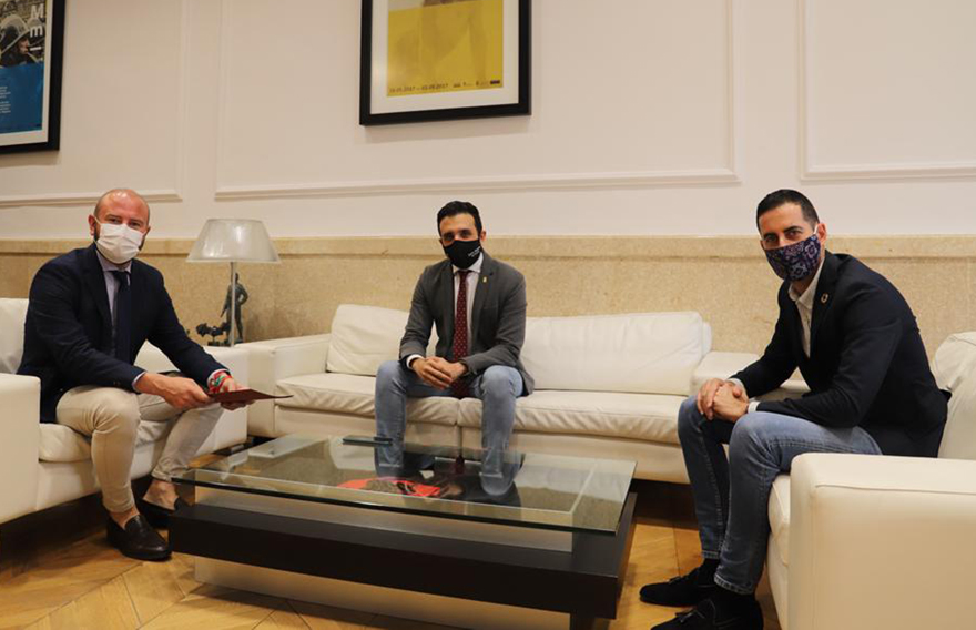 El alcalde de Sagunto se reúne con el presidente y con el vicepresidente de la Diputación de Valencia para tratar el Plan de Inversiones de la administración provincial