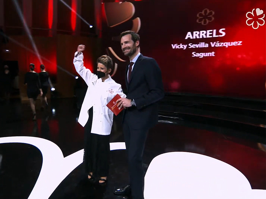 El destino turístico Sagunto entra en el universo Michelin gracias a la chef Vicky Sevilla y su restaurante Arrels