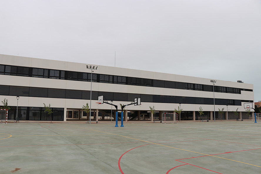 El pleno del Ayuntamiento de Sagunto aprueba un protocolo de colaboración y coordinación entre el IES Nº5 y el Consistorio