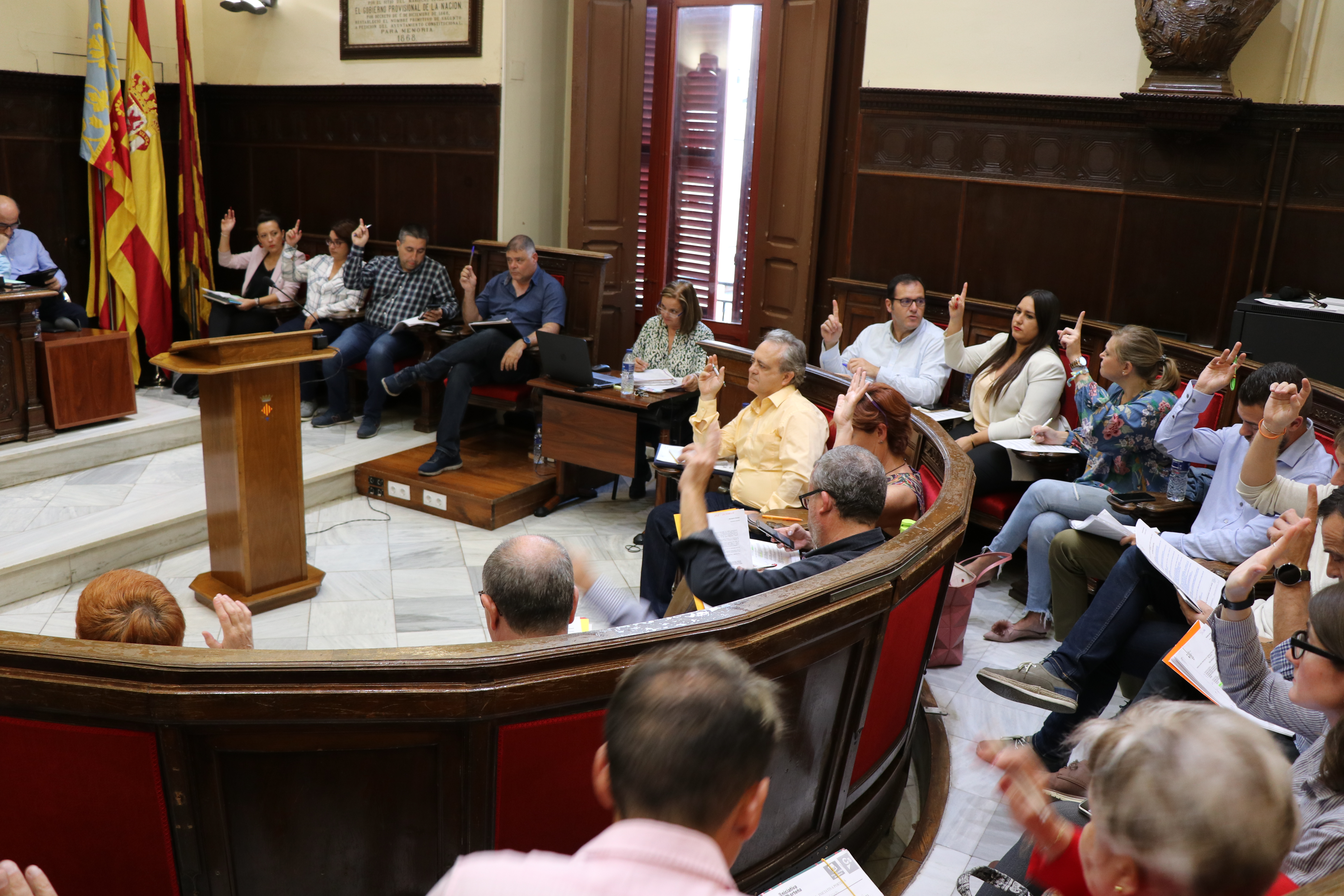 Sagunto no exigirá la reserva de aparcamiento a las instalaciones hoteleras de los cascos históricos 