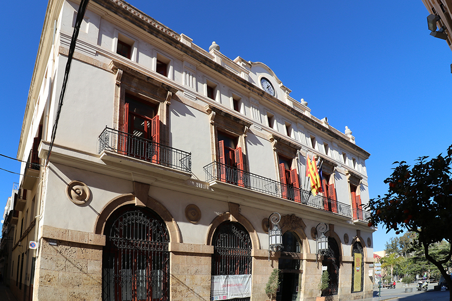 El Ayuntamiento de Sagunto aprueba la mayor oferta de empleo público de su historia