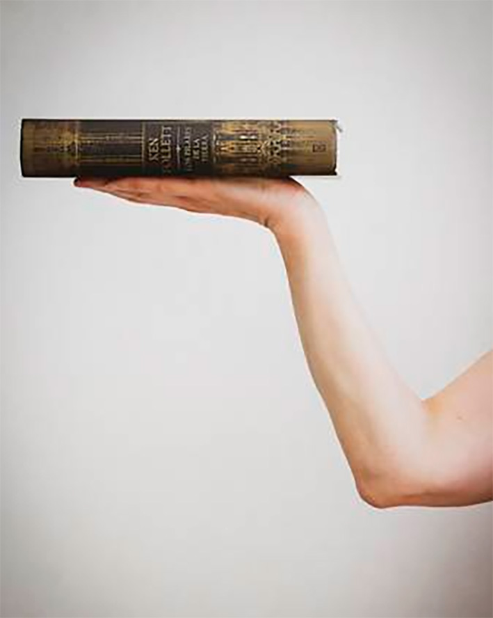 La exposición "Un mundo con libros", en la Casa Municipal de Cultura