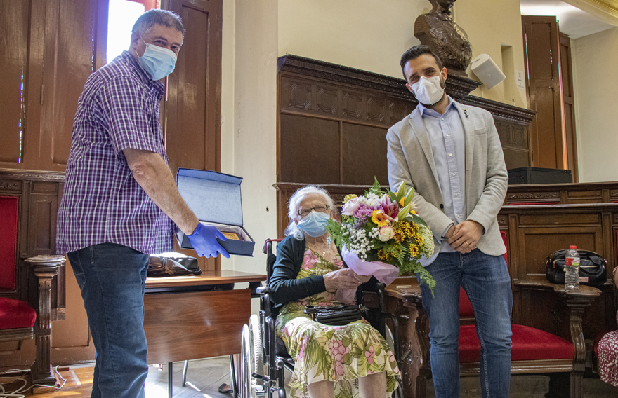 Sagunto homenajea a las personas que este año se convierten en centenarias