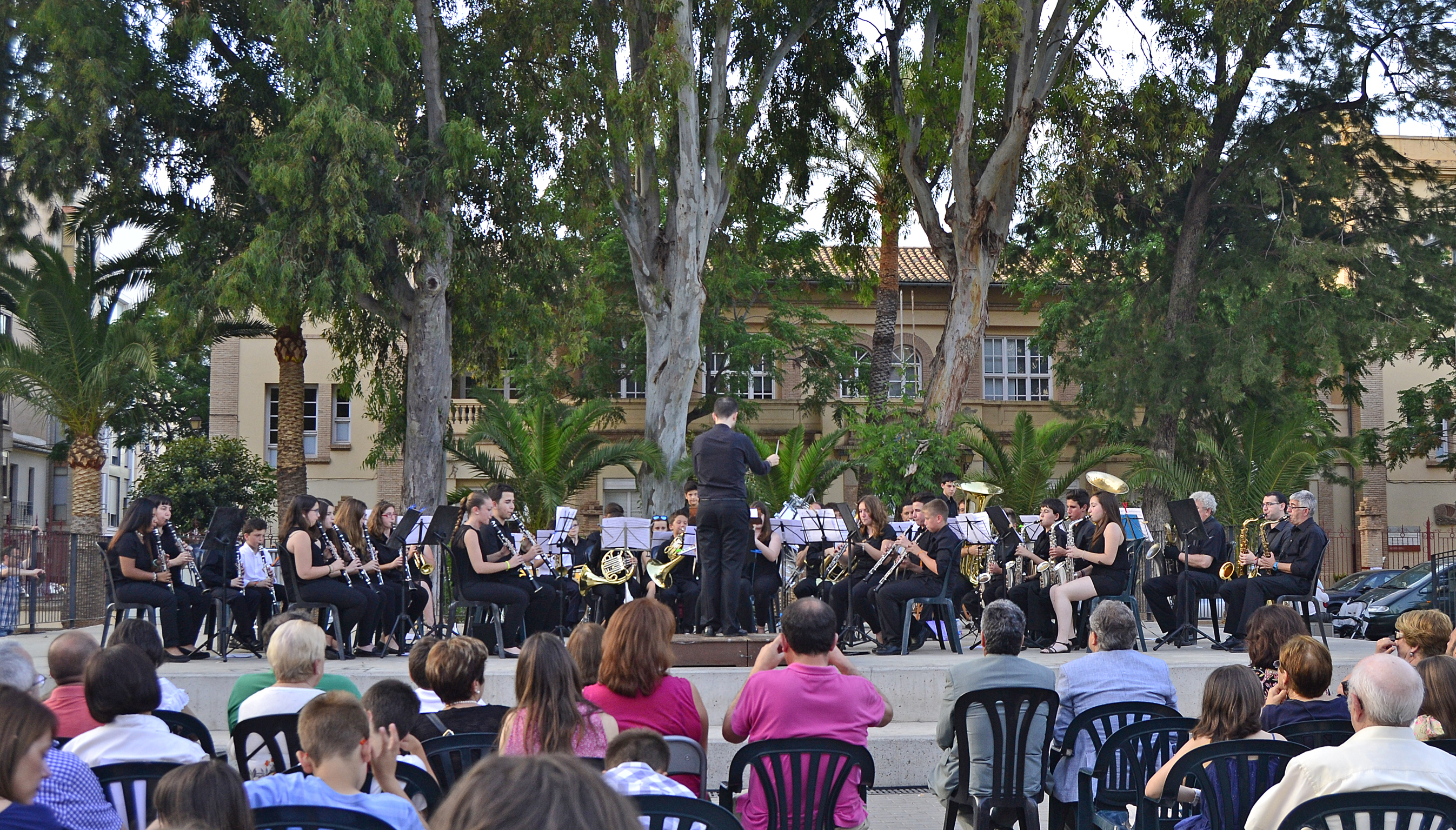 La Banda Juvenil de la Lira Saguntina clausura el cicle “Concerts a la plaça” organitzat per la delegació de Cultura
