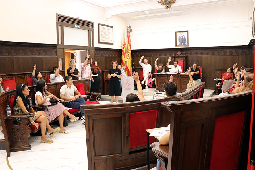 La Corporación Municipal acuerda expresar la solidaridad del Ayuntamiento de Sagunto con el pueblo de Ceuta