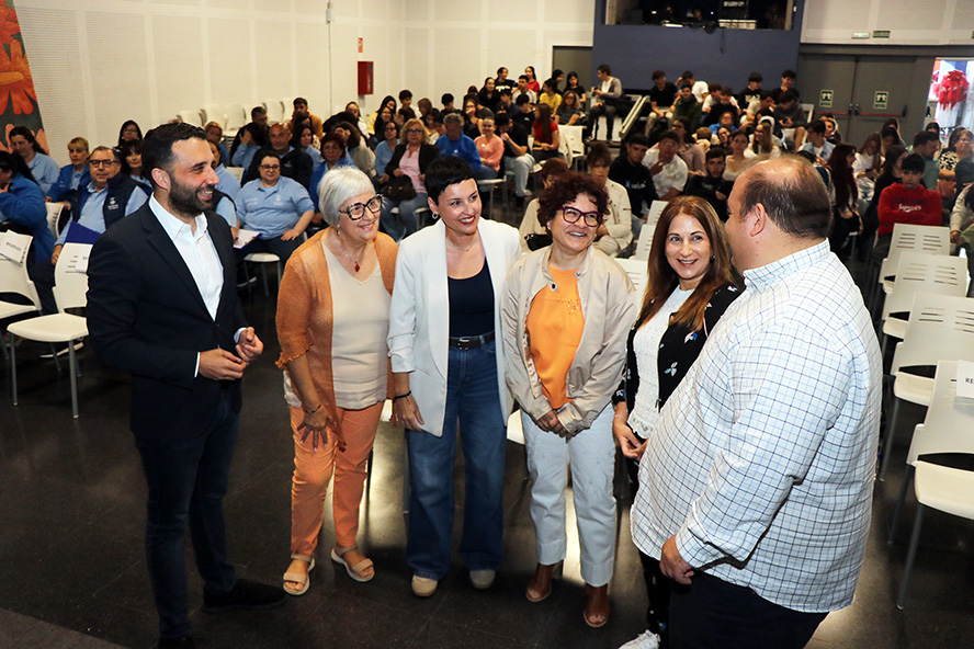 El Casal Jove de Puerto de Sagunto alberga una jornada sobre mujeres pioneras del Camp de Morvedre