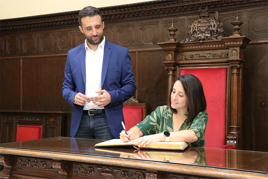 El Ayuntamiento de Sagunto recibe la visita de la Consellera de Política Territorial, Obras Públicas y Movilidad, Rebeca Torró