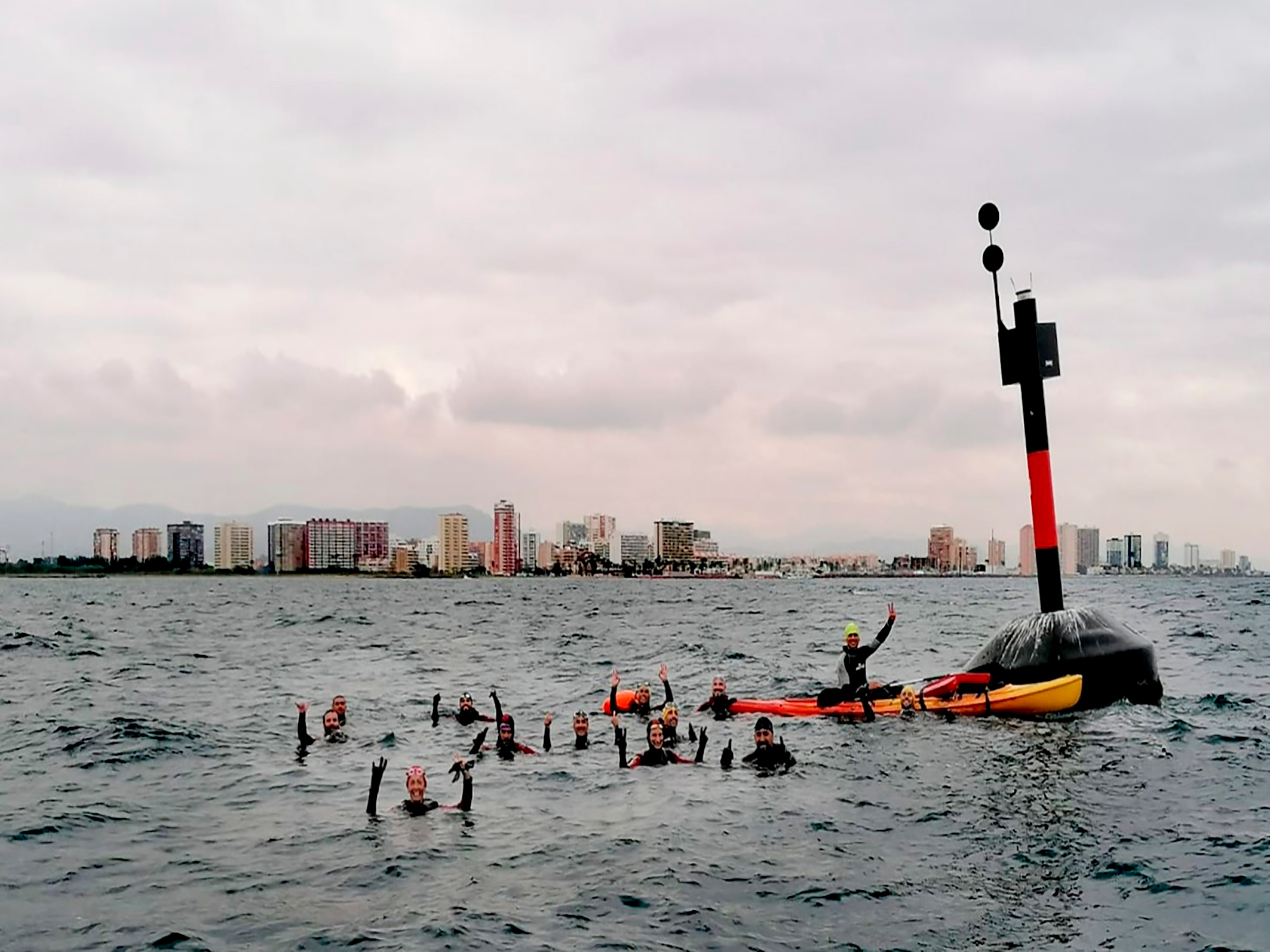 La Policía Local de Sagunto participa en el curso impartido por la Unidad Militar de Emergencias sobre salvamento y socorrismo acuático 