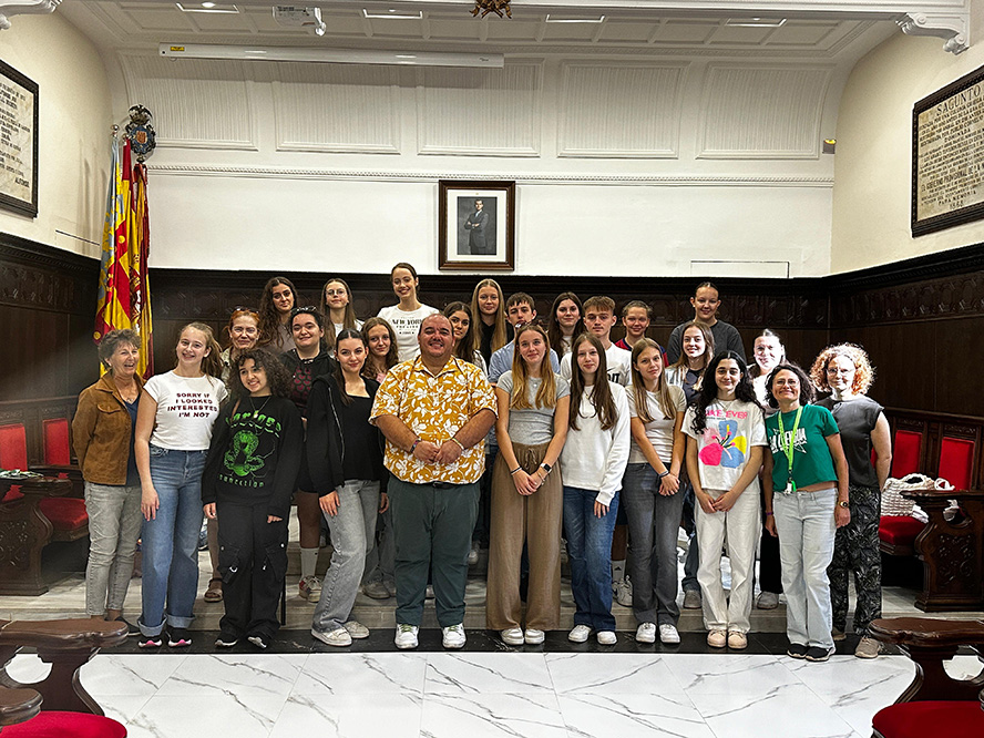 Alumnado alemán del programa Erasmus + visita el Ayuntamiento de Sagunto