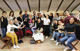 Los talleres de Dramatización y de Customización de Servicios Sociales implican a las alumnas en la vida social y cultural