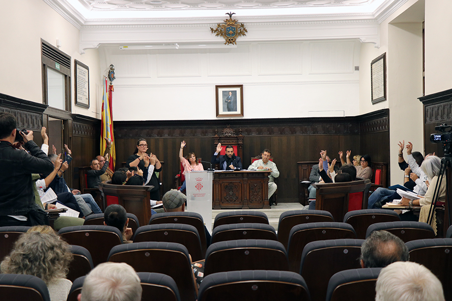 La Corporación Municipal felicita al Club Balonmano Puerto Sagunto por su 75 aniversario