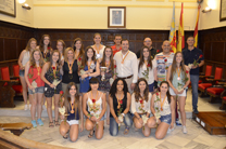 L'alcalde i la delegada d'Esports en funcions reben a l'equipe cadet del BM Morvedre després d'aconseguir ser terceres d'Espanya en la seua categoria