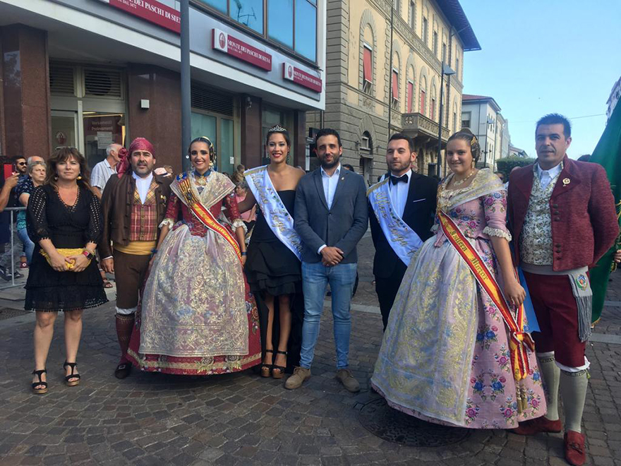 Una delegación municipal asiste a las fiestas de la Targa de Cecina, la ciudad italiana hermanada con Sagunto