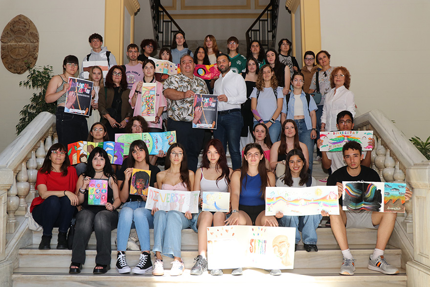 El programa MuralArts fomenta la diversidad entre el alumnado con murales en centros educativos de Sagunto