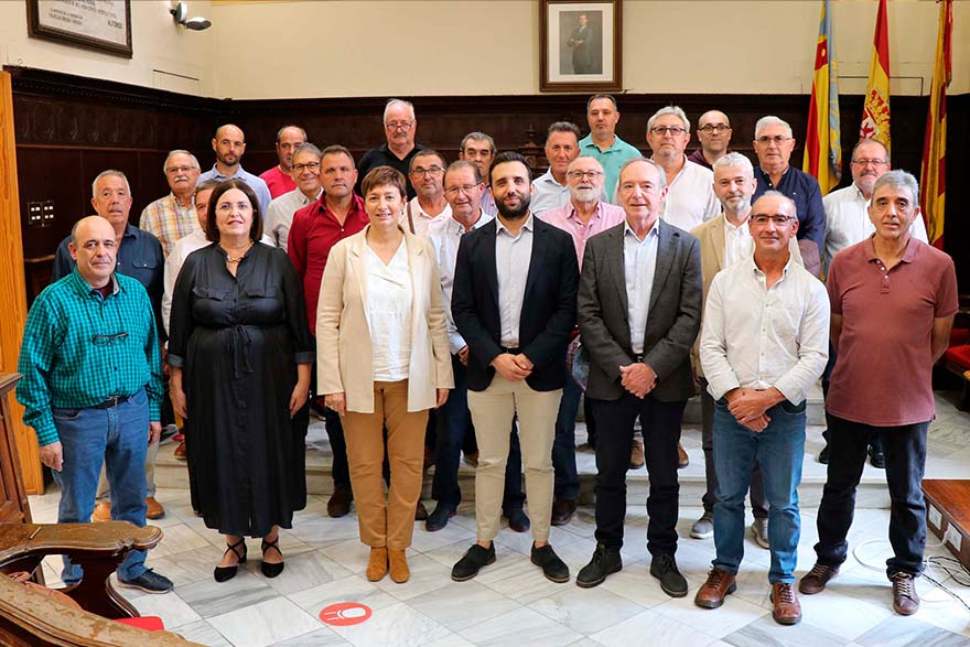 El Ayuntamiento recibe a la alcaldesa y a la Comunidad de Regantes de Segorbe