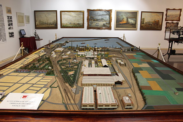 Últims dies per a visitar l’exposició sobre la siderúrgia “Un siglo forjando un pueblo”