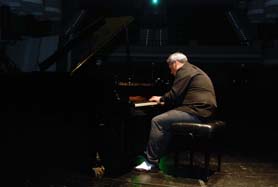 Música para viajar a la Luna en el Mario Monreal