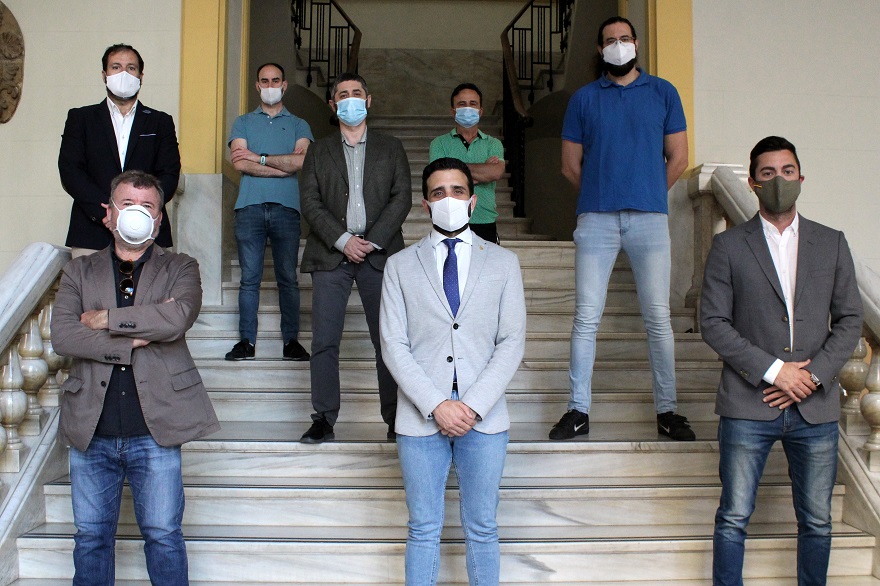 El Pleno acuerda destinar 7,7 millones de euros del superávit de 2019 a nuevas inversiones, planes de empleo y ayudas a autónomos y PYMES