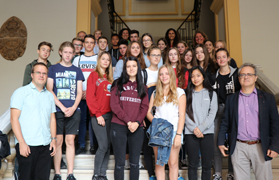El Ayuntamiento de Sagunto recibe a alumnos de Baviera de intercambio 