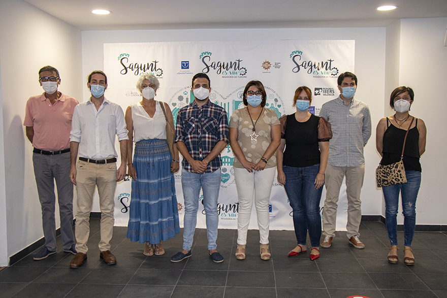 Turismo presenta actividades y talleres para apoyar al sector turístico y hostelero durante la temporada estival