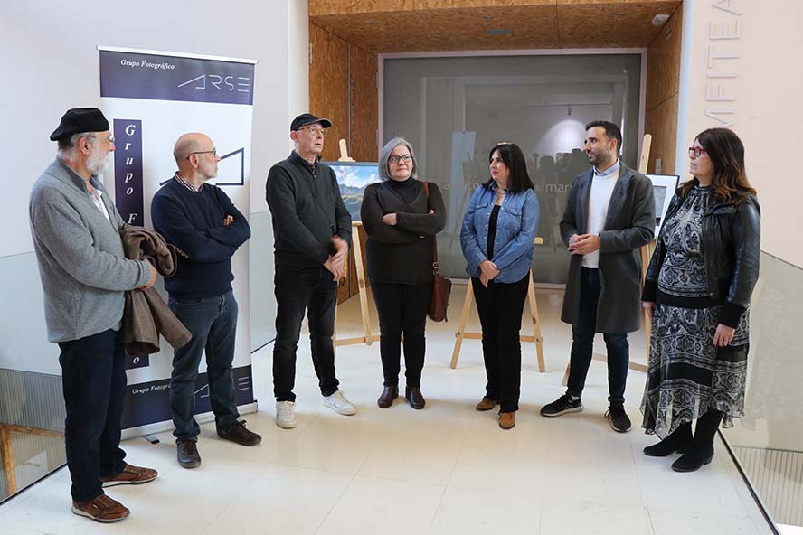 La exposición "Tres fotógrafos, tres miradas" ya se puede visitar en el Centro Cultural Mario Monreal