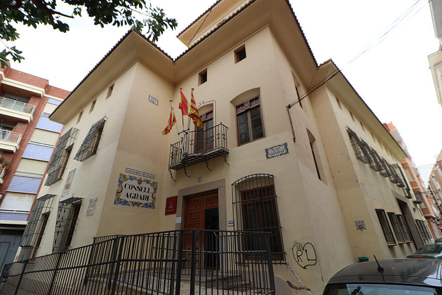 El Consell Local Agrari está realizando obras de pavimentación y repavimentación de caminos rurales