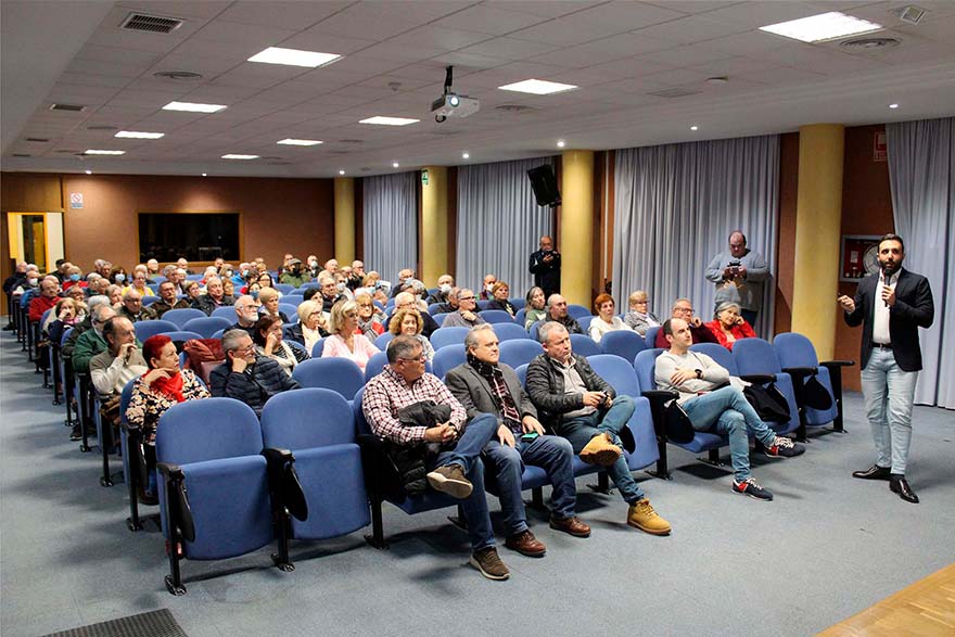 El Ayuntamiento informa a las personas usuarias sobre los avances del proyecto del futuro Centro de Día y CEAM 