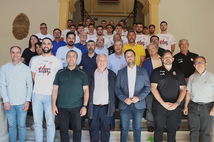 El Ayuntamiento de Sagunto homenajea al Fertiberia BM Puerto Sagunto por el ascenso a ASOBAL