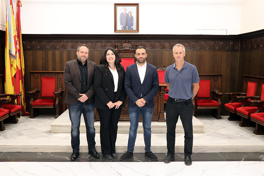 Sagunto recibe a una delegación de St. Thomas (Canadá) para compartir la experiencia de la gigafactoría de PowerCo
