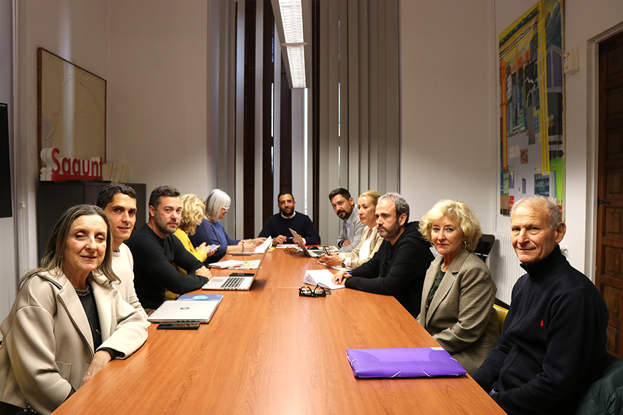 La Comisión Especial de Playas concreta los detalles del dique sumergido para proteger el litoral 