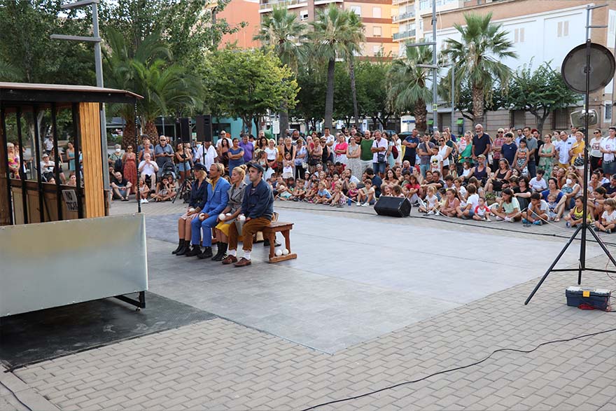 Comienza la programación del Off Romà con actuaciones de circo y música