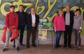 Tres institutos de Sagunto participan en el Concurs Scrabble en valencià