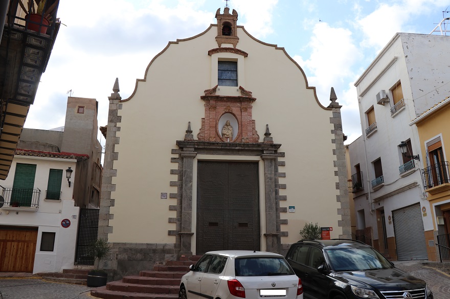 Comienzan las obras de mejora de la iluminación de la fachada de la Ermita de la Sangre