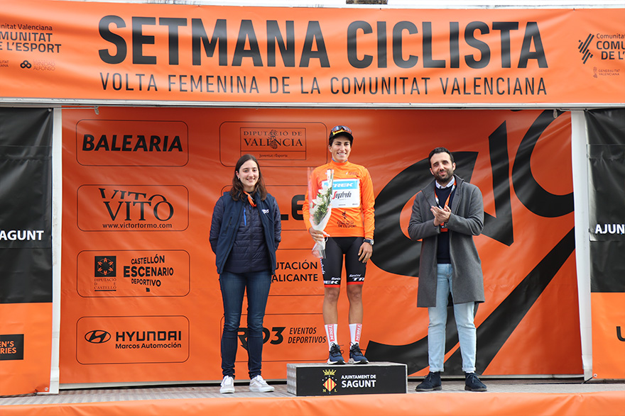 La Vuelta Ciclista Comunitat Valenciana Féminas ha finalizado hoy su primera etapa en Puerto de Sagunto 