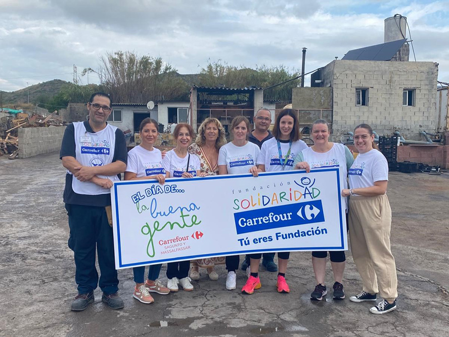 Servicios Sociales y Carrefour colaboran para ayudar a personas en situación de vulnerabilidad