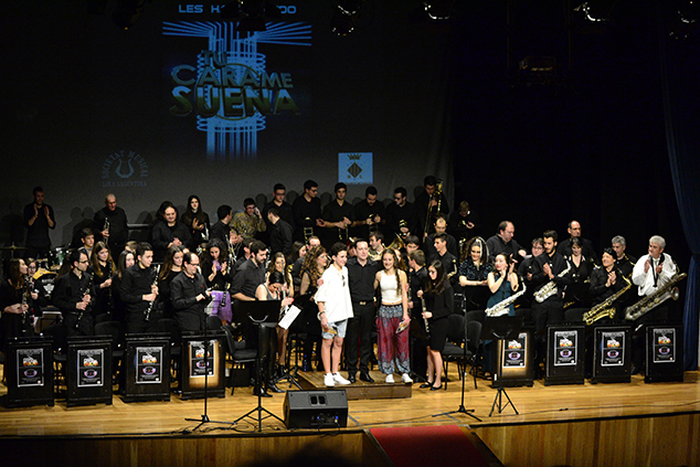 El espectáculo “Tu cara me suena” de la Banda Sinfónica Lira Saguntina es un éxito