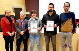 Dos alumnos del IES Jorge Juan reciben la acreditación de haber acabado las prácticas en el extranjero