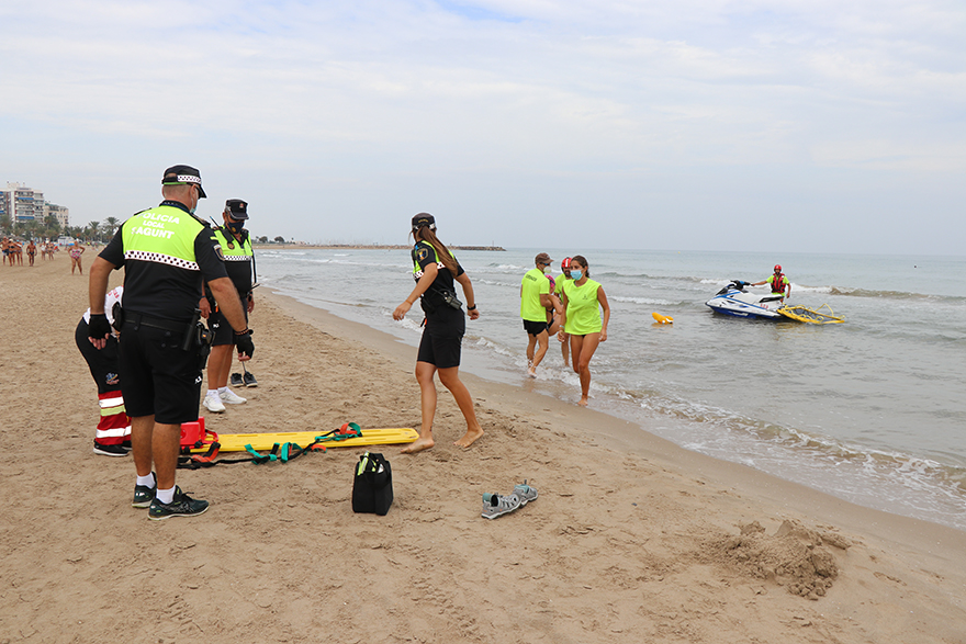 La Concejalía de Playas solicita a la Conselleria de Sanidad la vacunación del personal de salvamento, socorrismo, servicios sanitarios y policía