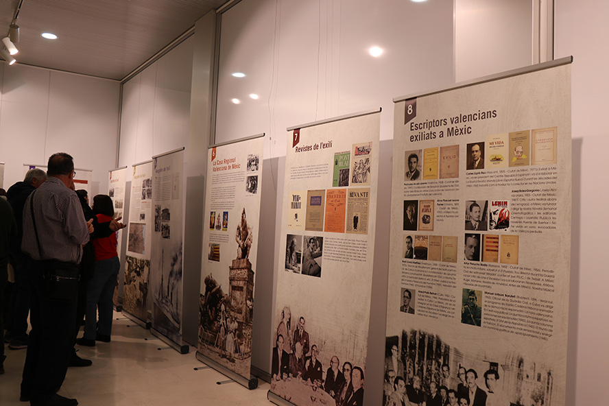 El Centro Cultural Mario Monreal acoge la exposición "Escriptors valencians de l’exili"