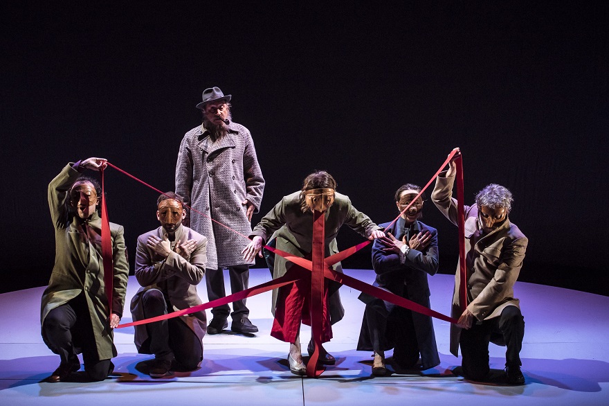 La Casa Municipal de Cultura acoge el espectáculo ‘Señor Ruiseñor’ de Els Joglars